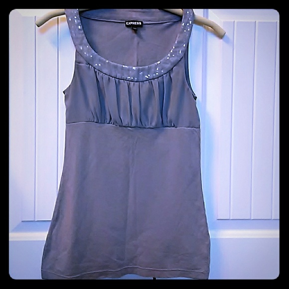 5 for $25 Express Light Gray top - Picture 2 of 5